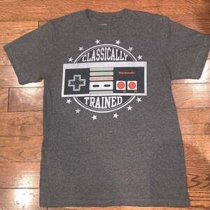 Nintendo‎ Entertainment System Classically Trained Controller T-Shirt